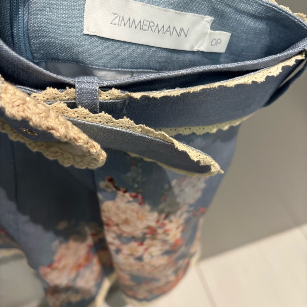 AUTH WOMEN’S ZIMMERMANN CASCADIAN TUCK SHORTS - SZ 0P - Picture 11 of 11